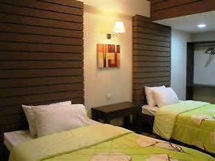Pineapple Island Resort Daet Dış mekan fotoğraf
